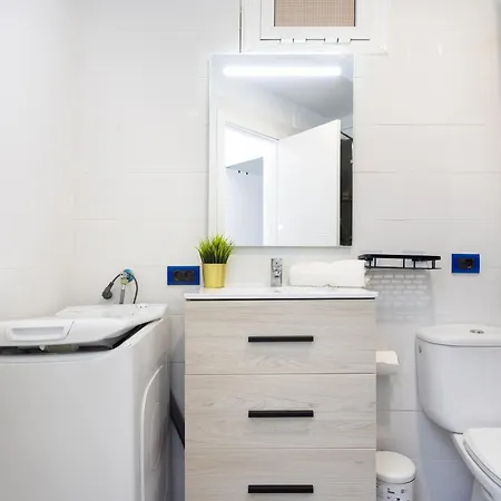 Live Serviola With Balcony